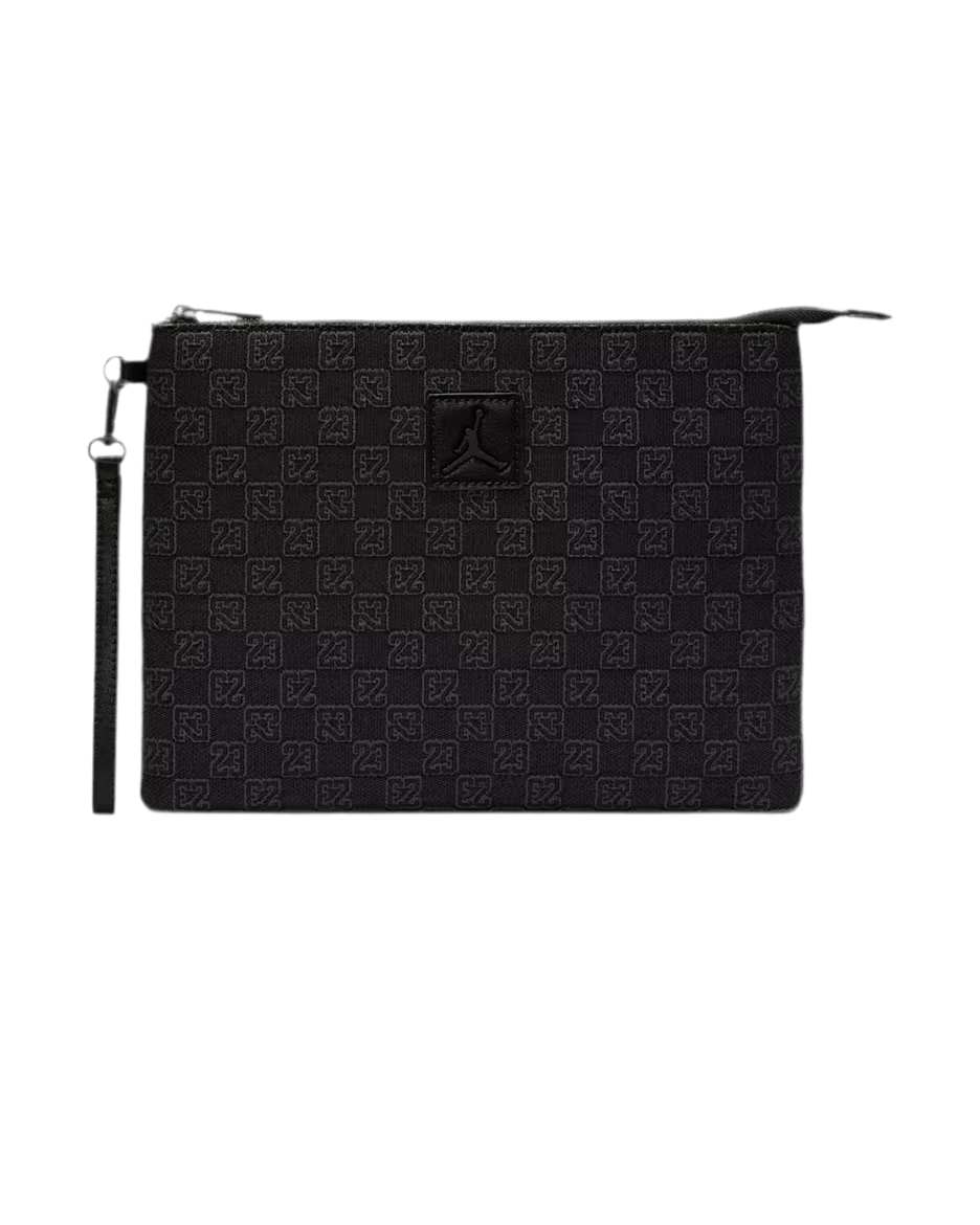 Jordan Monogram Pouch (0.69L) Black